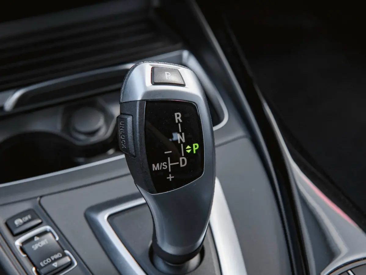 118i M Sport Edition| LEDER | STOELVERWARMING | 19 INCH | PDC | NAVI