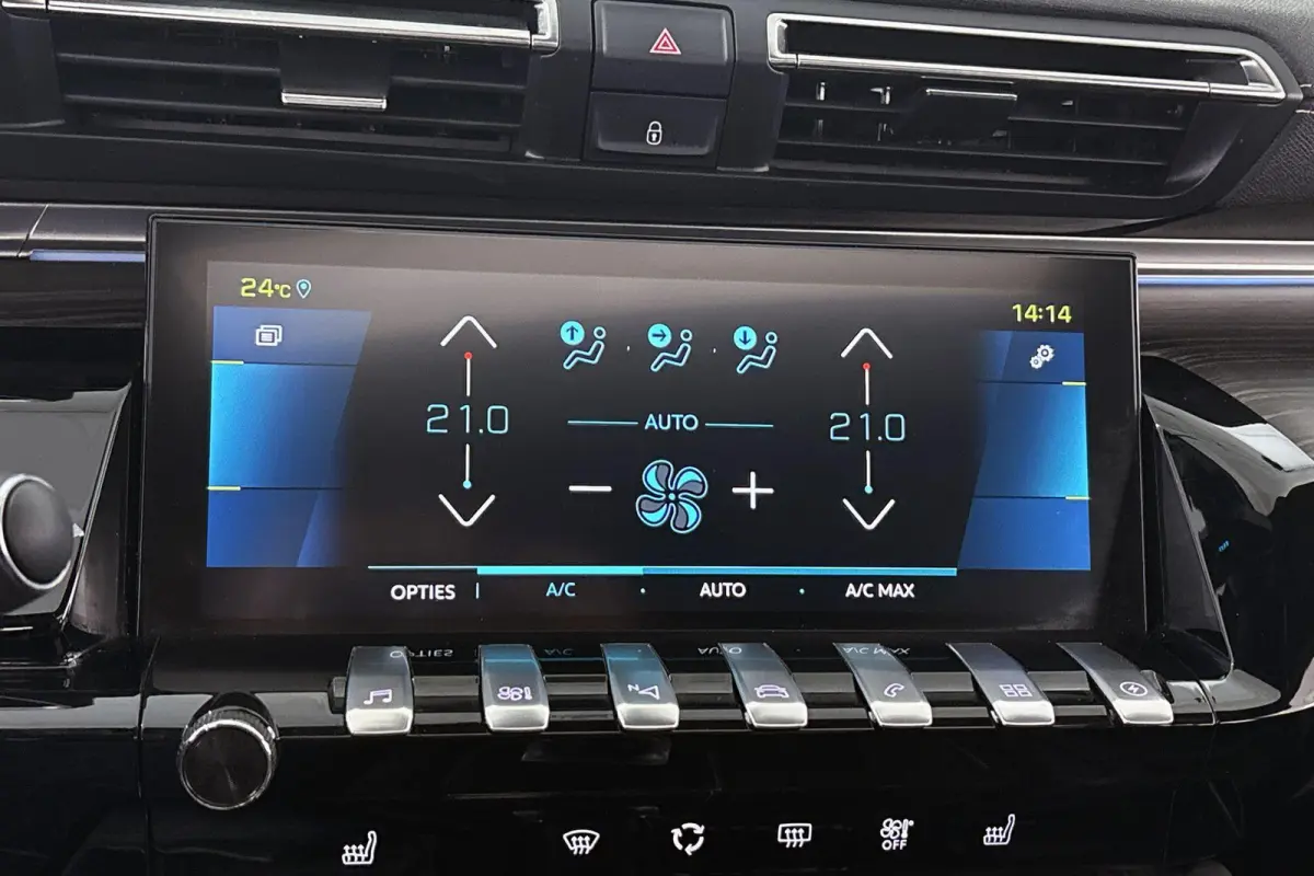 1.6 HYbrid GT Line SOH 91.5% Panoramadak Nappa Leder Stoelverwarming FOCAL