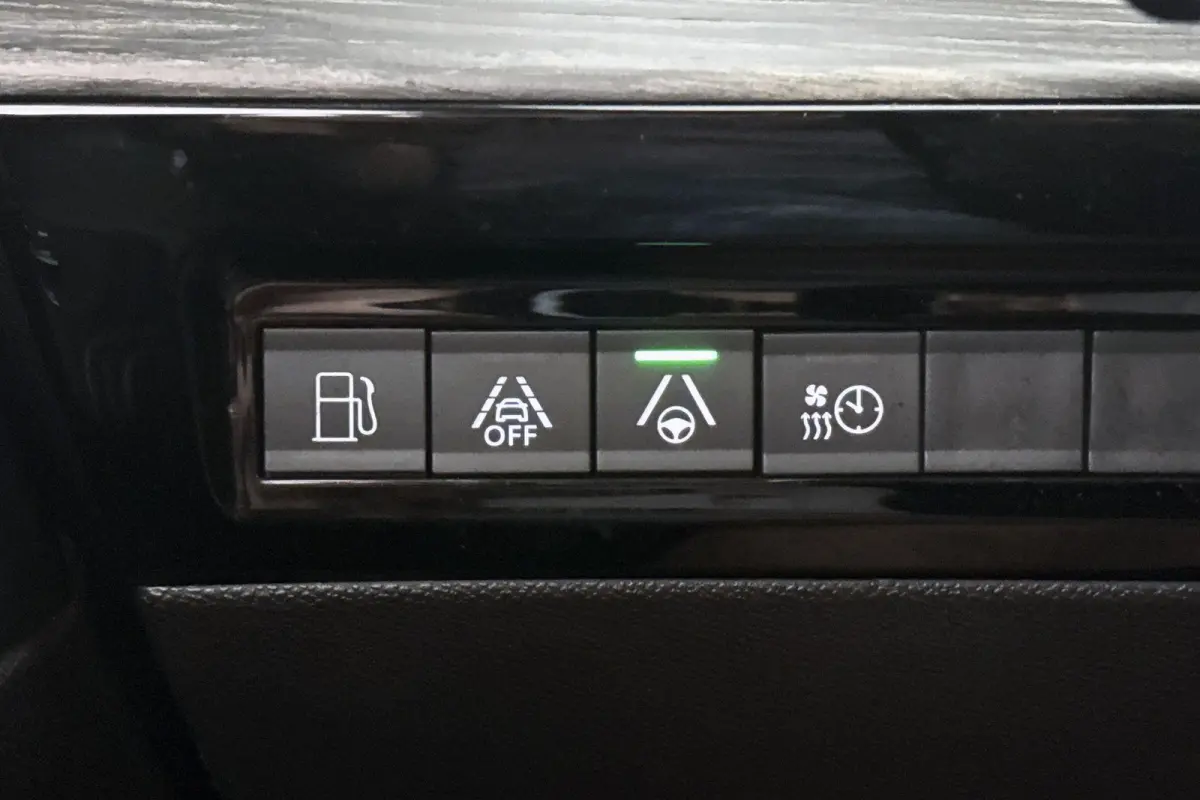 1.6 HYbrid GT Line SOH 91.5% Panoramadak Nappa Leder Stoelverwarming FOCAL