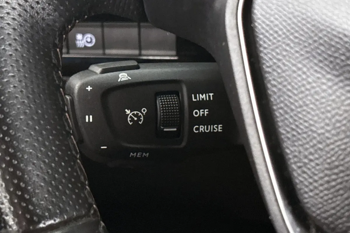 1.6 HYbrid GT Line SOH 91.5% Panoramadak Nappa Leder Stoelverwarming FOCAL