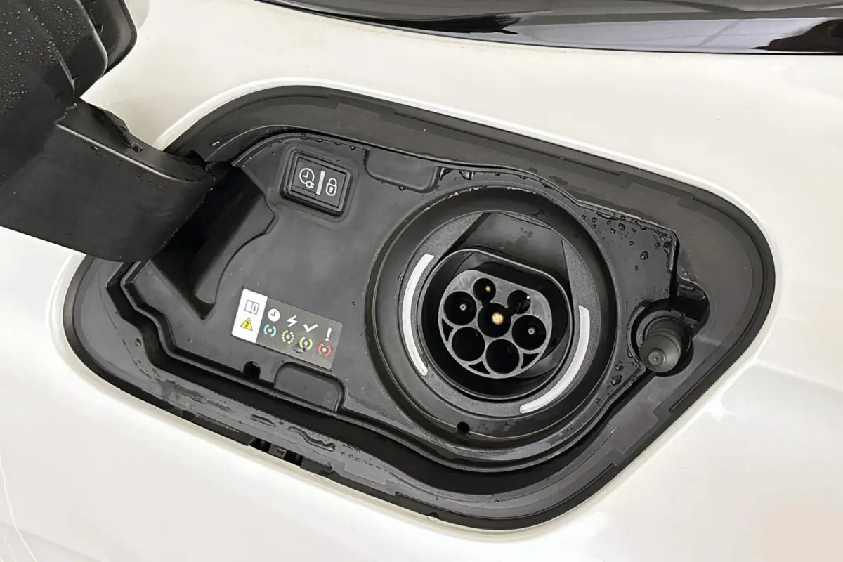 1.6 HYbrid GT Line SOH 91.5% Panoramadak Nappa Leder Stoelverwarming FOCAL