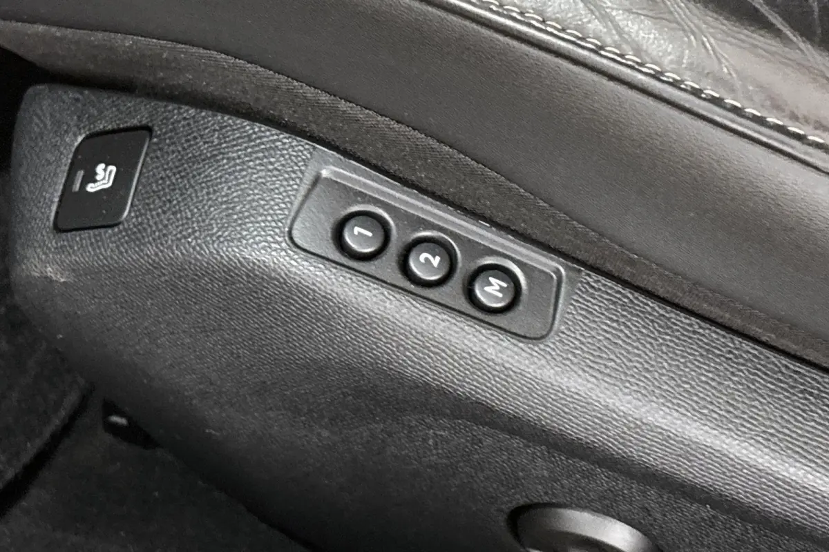 1.6 HYbrid GT Line SOH 91.5% Panoramadak Nappa Leder Stoelverwarming FOCAL