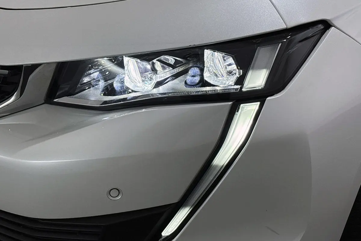 1.6 HYbrid GT Line SOH 91.5% Panoramadak Nappa Leder Stoelverwarming FOCAL