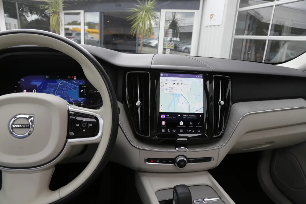 2.0 T6 Plug-in hybrid AWD Longe Range*Perfect Volvo Onderh.*Leder/Pano/Camera/Keyless Entry+Go/Elek. Klep/LED/DAB/Rijstrook/Parkeersens.V+A/18 inch LM*