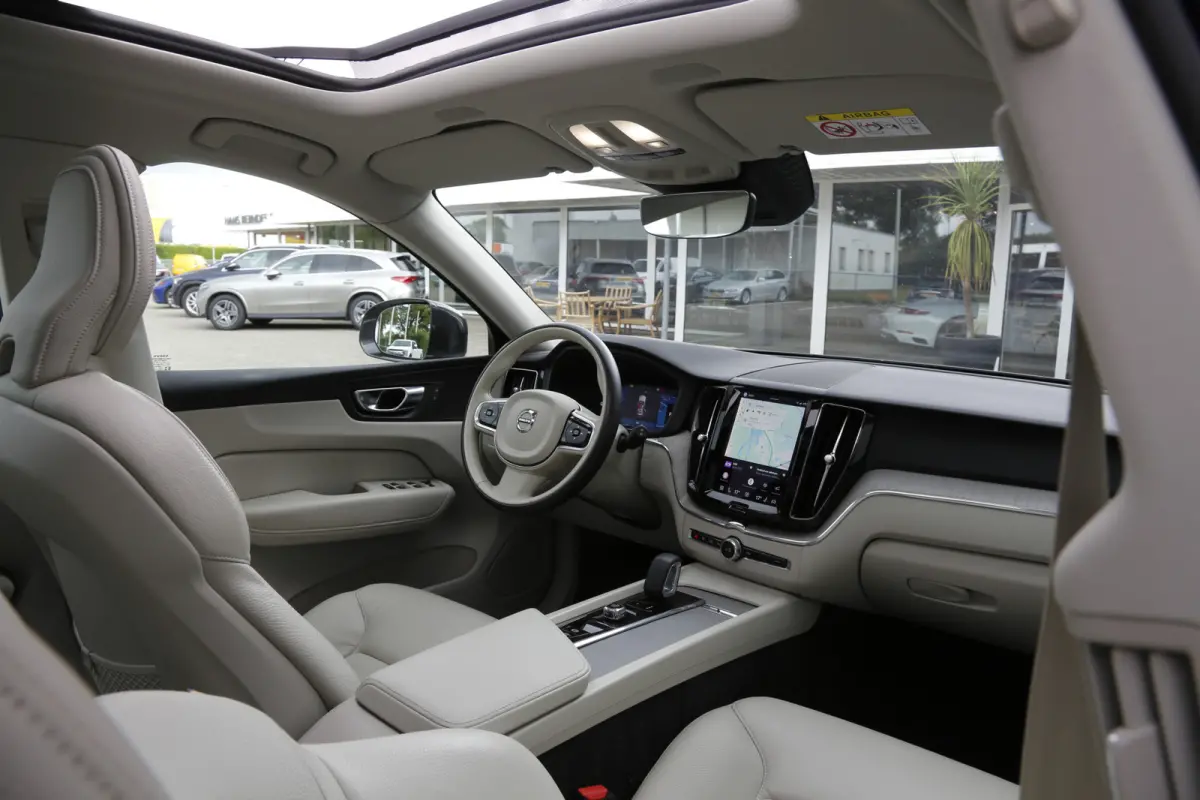 2.0 T6 Plug-in hybrid AWD Longe Range*Perfect Volvo Onderh.*Leder/Pano/Camera/Keyless Entry+Go/Elek. Klep/LED/DAB/Rijstrook/Parkeersens.V+A/18 inch LM*