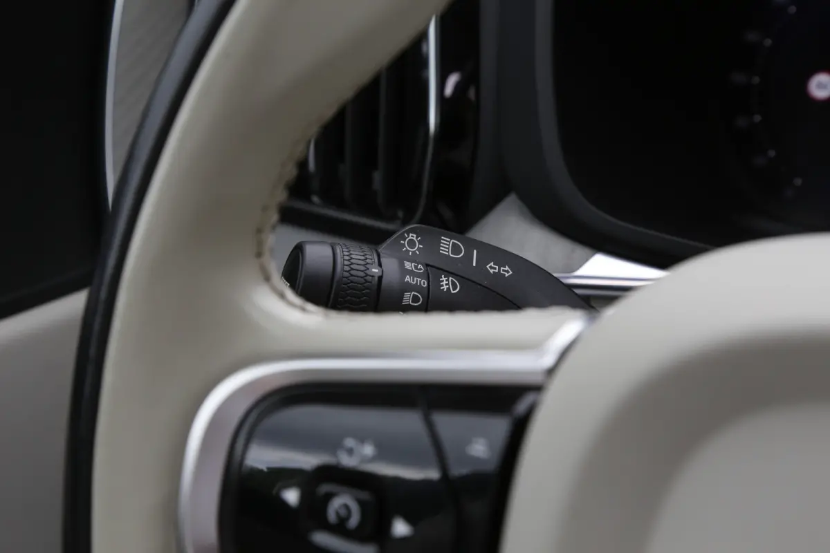 2.0 T6 Plug-in hybrid AWD Longe Range*Perfect Volvo Onderh.*Leder/Pano/Camera/Keyless Entry+Go/Elek. Klep/LED/DAB/Rijstrook/Parkeersens.V+A/18 inch LM*