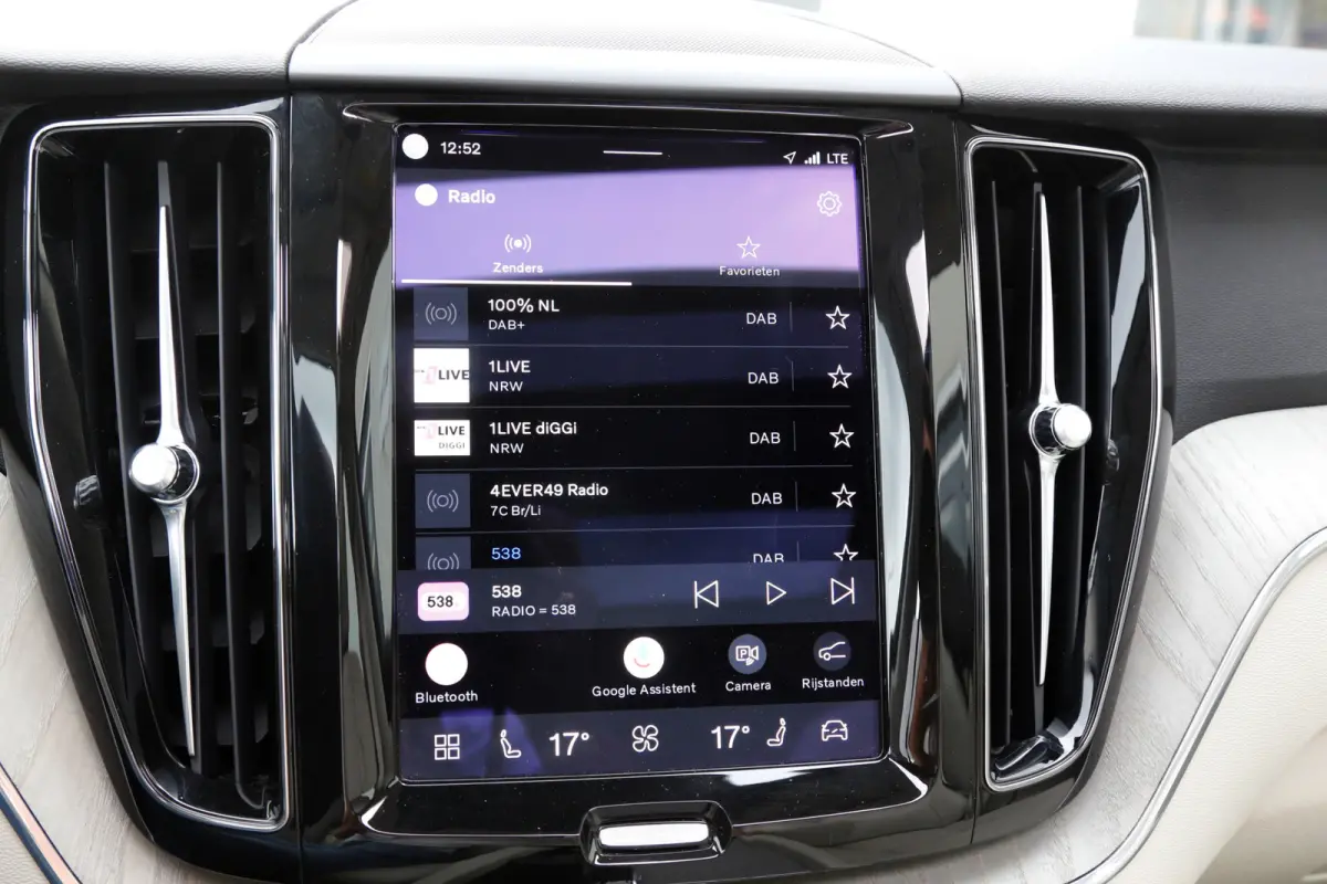 2.0 T6 Plug-in hybrid AWD Longe Range*Perfect Volvo Onderh.*Leder/Pano/Camera/Keyless Entry+Go/Elek. Klep/LED/DAB/Rijstrook/Parkeersens.V+A/18 inch LM*