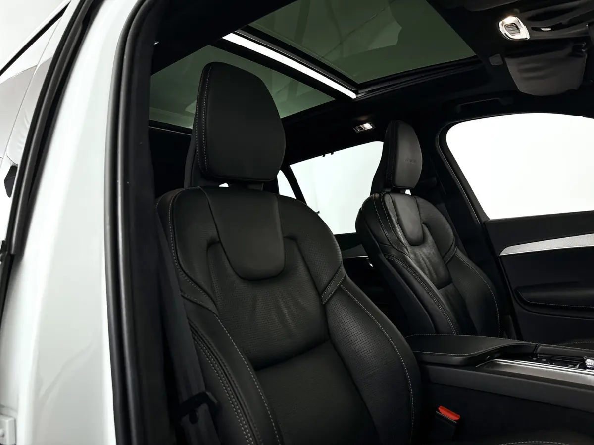 T8 Twin Engine AWD Inscription | SOH 84% | Panoramadak | 360° camera | Bowers & Wilkins | Head-up display Stoelventilatie | Stoel- en stuurverwarming | Luchtvering | Trekhaak