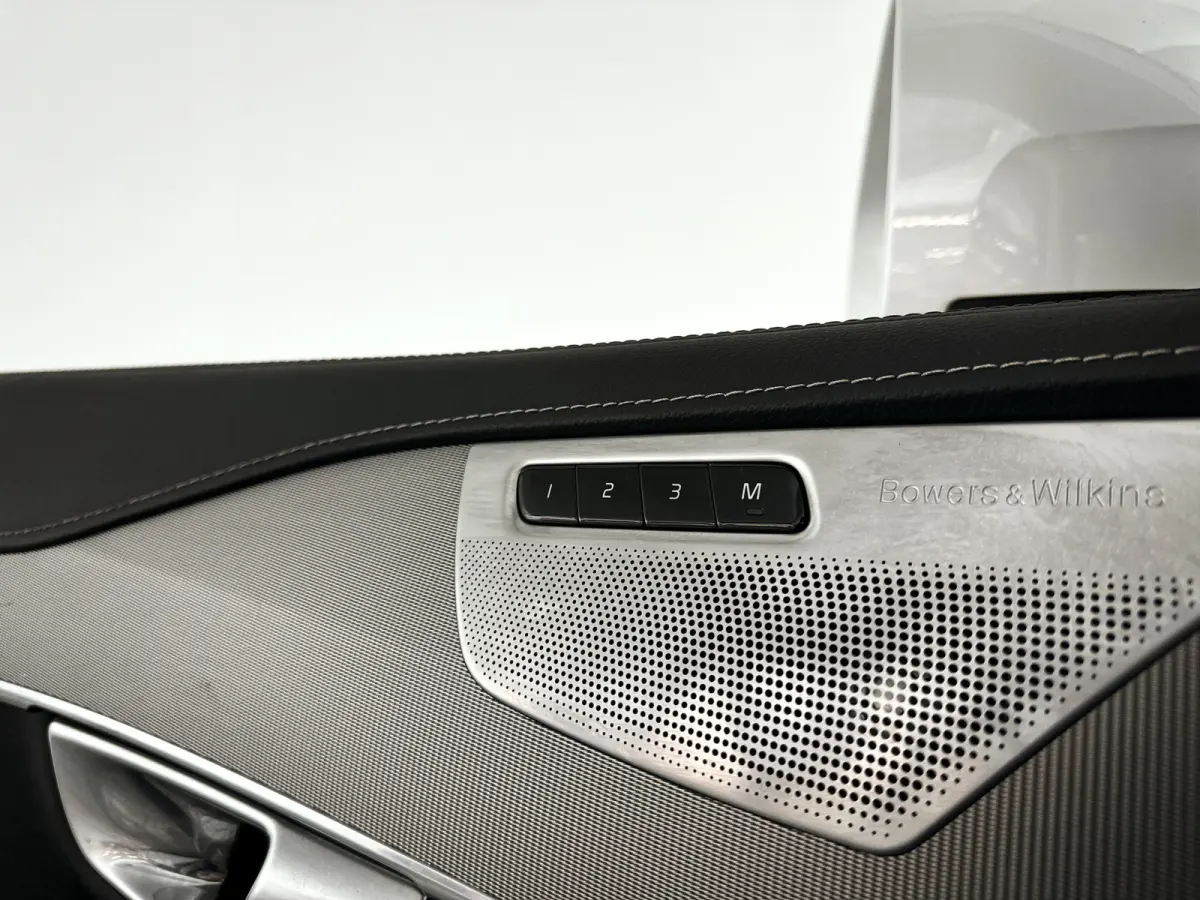 T8 Twin Engine AWD Inscription | SOH 84% | Panoramadak | 360° camera | Bowers & Wilkins | Head-up display Stoelventilatie | Stoel- en stuurverwarming | Luchtvering | Trekhaak