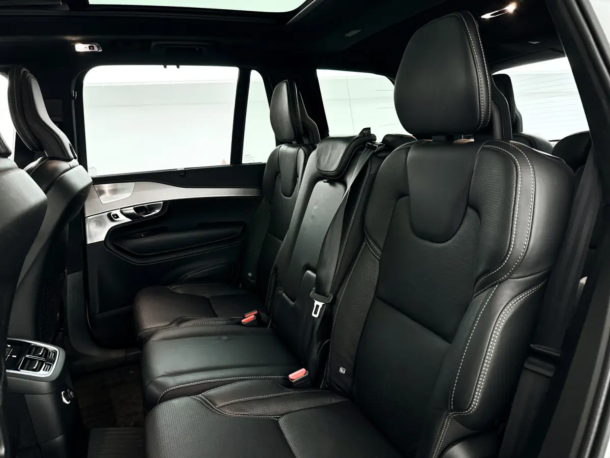 T8 Twin Engine AWD Inscription | SOH 84% | Panoramadak | 360° camera | Bowers & Wilkins | Head-up display Stoelventilatie | Stoel- en stuurverwarming | Luchtvering | Trekhaak