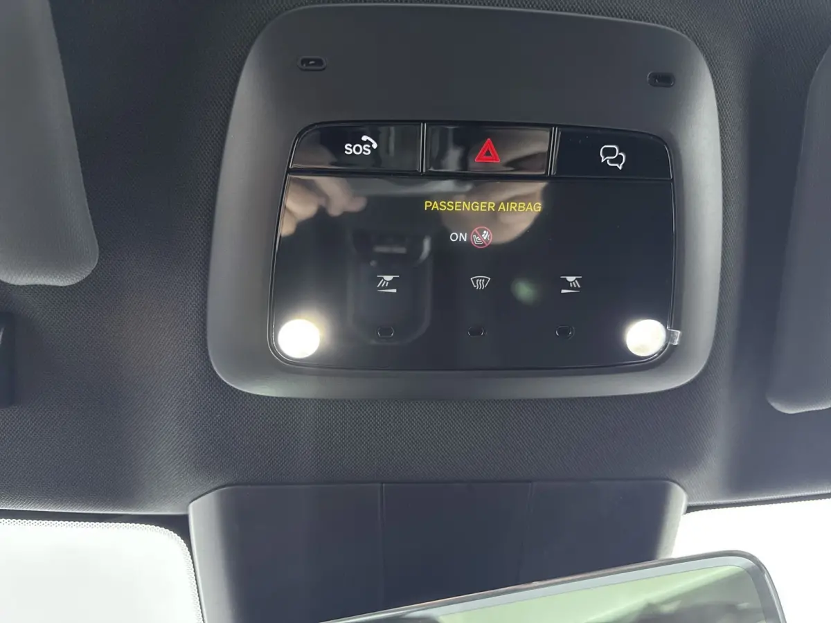 P5 Long Range Ultra Europa 69 kWh | Cruise control adaptief met Stop&Go en stuurhulp | Draadloze telefoonlader | Elektrisch bedienbare achterklep