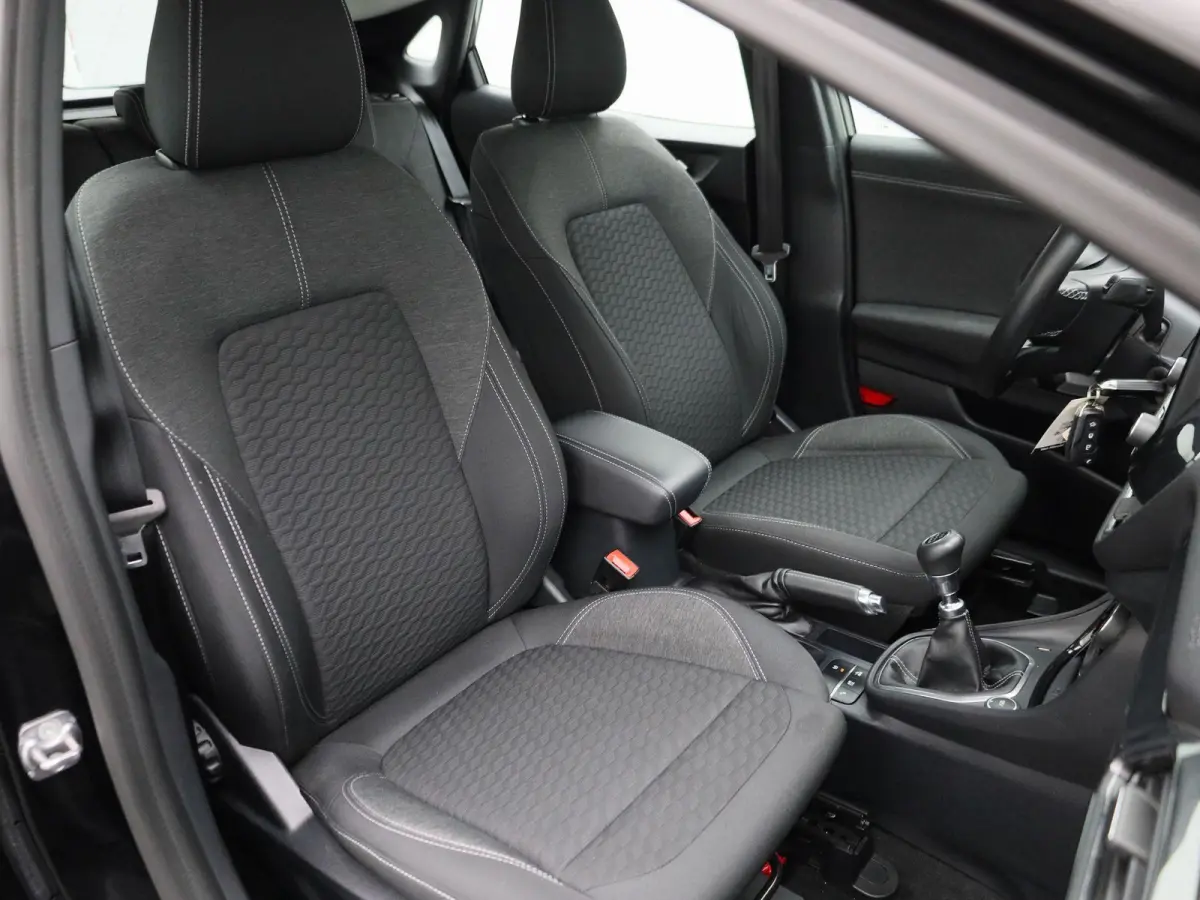 1.0 EcoBoost Titanium X | Navigatie | Stoel/Stuur verwarming | Camera | Apple CarPlay / Android Auto | Climate control | Bluetooth | DAB | Cruise Control | Airco | Parkeersensoren | Lichtmet