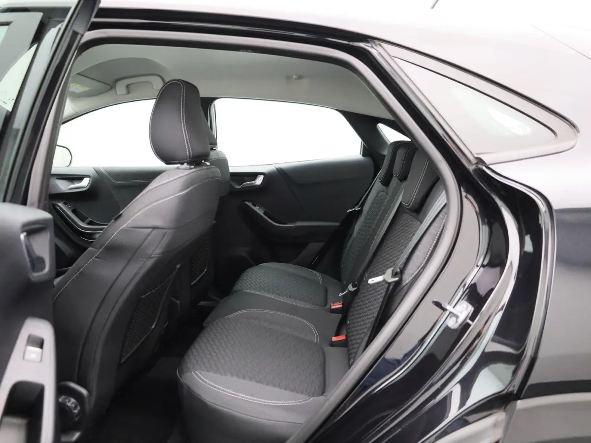 1.0 EcoBoost Titanium X | Navigatie | Stoel/Stuur verwarming | Camera | Apple CarPlay / Android Auto | Climate control | Bluetooth | DAB | Cruise Control | Airco | Parkeersensoren | Lichtmet
