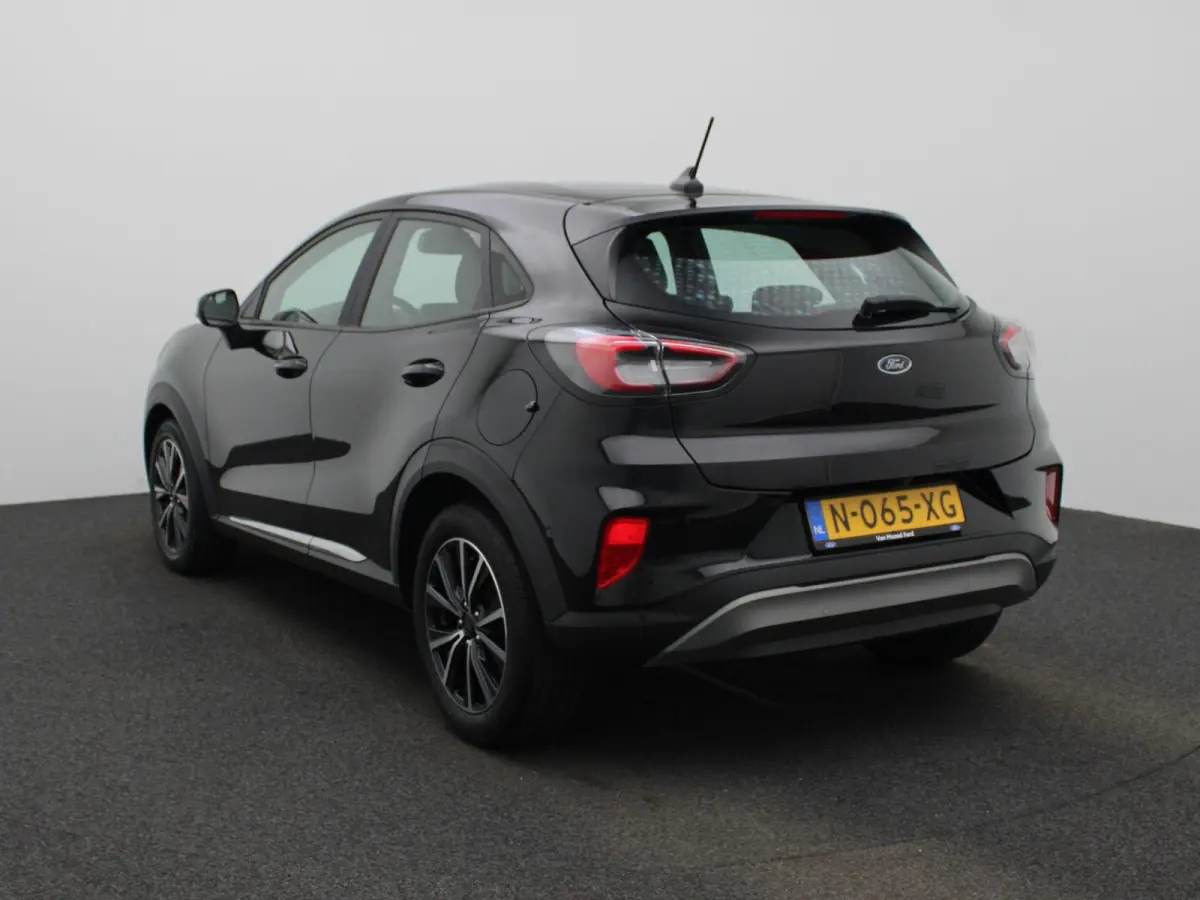 1.0 EcoBoost Titanium X | Navigatie | Stoel/Stuur verwarming | Camera | Apple CarPlay / Android Auto | Climate control | Bluetooth | DAB | Cruise Control | Airco | Parkeersensoren | Lichtmet