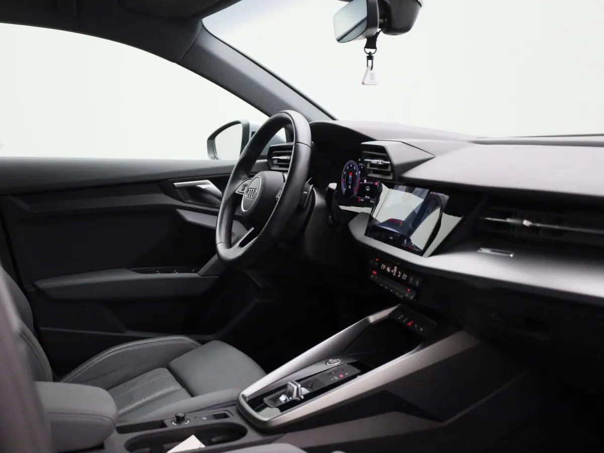 30 TFSI Advanced edition | Automaat | Apple Carplay / Android Auto | Camera | Stoelverwarming | Leder | Matrix | Parkeer sensoren | Navigatie | Dodehoek Detectie | Vitrual Cockpit | Climate 