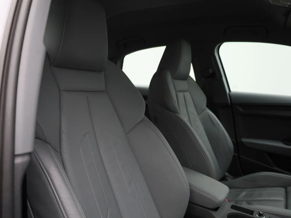 30 TFSI Advanced edition | Automaat | Apple Carplay / Android Auto | Camera | Stoelverwarming | Leder | Matrix | Parkeer sensoren | Navigatie | Dodehoek Detectie | Vitrual Cockpit | Climate 