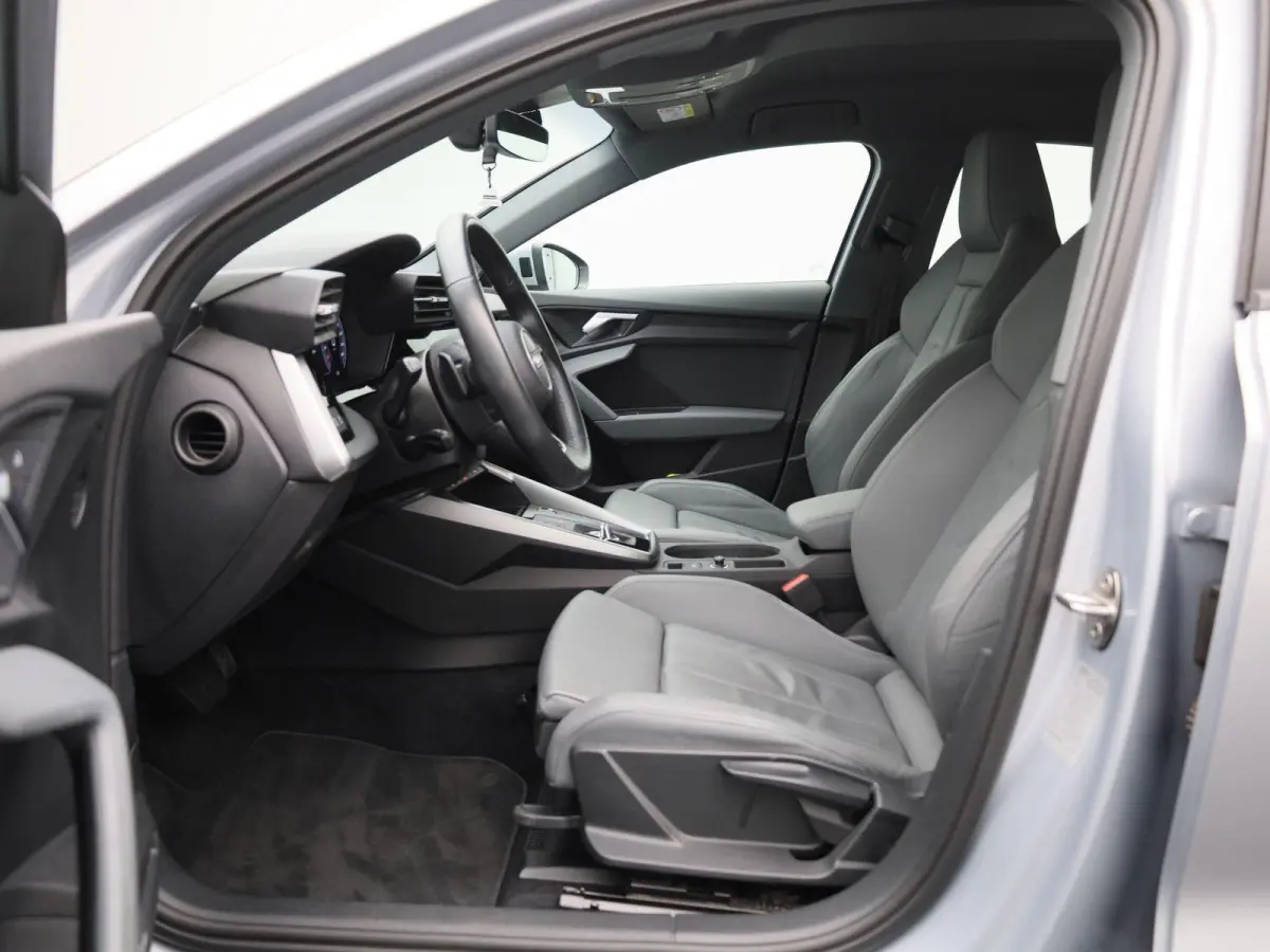 30 TFSI Advanced edition | Automaat | Apple Carplay / Android Auto | Camera | Stoelverwarming | Leder | Matrix | Parkeer sensoren | Navigatie | Dodehoek Detectie | Vitrual Cockpit | Climate 