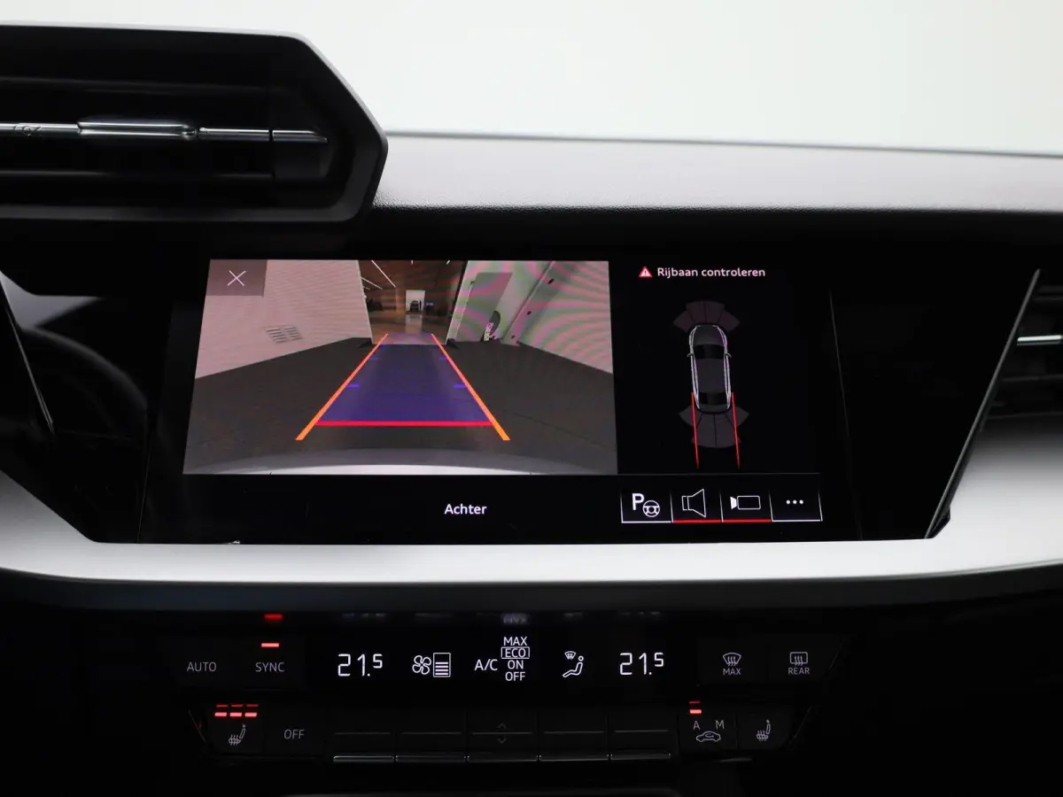 30 TFSI Advanced edition | Automaat | Apple Carplay / Android Auto | Camera | Stoelverwarming | Leder | Matrix | Parkeer sensoren | Navigatie | Dodehoek Detectie | Vitrual Cockpit | Climate 
