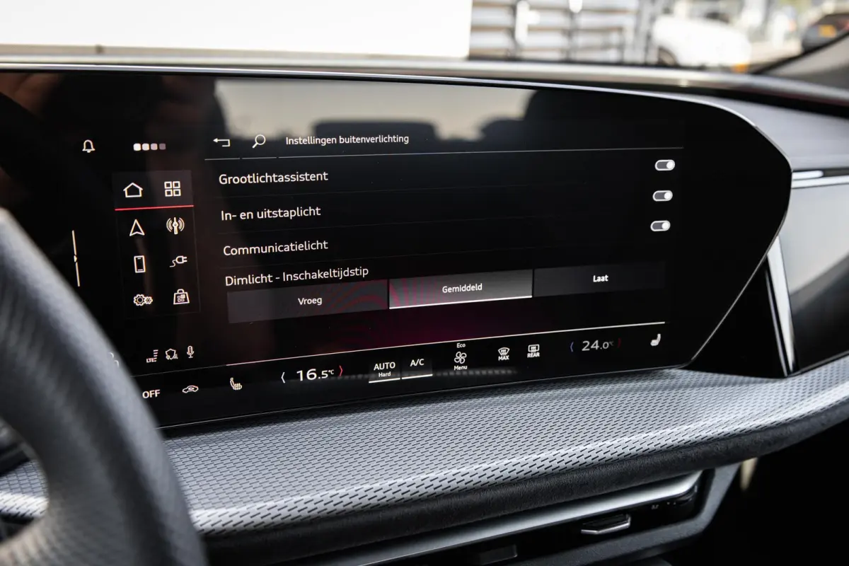 2.0 TFSI e-hybrid 299pk quattro S edition | 20" LMV | Panoramadak | Alcantara | 360 Camera | Keyless