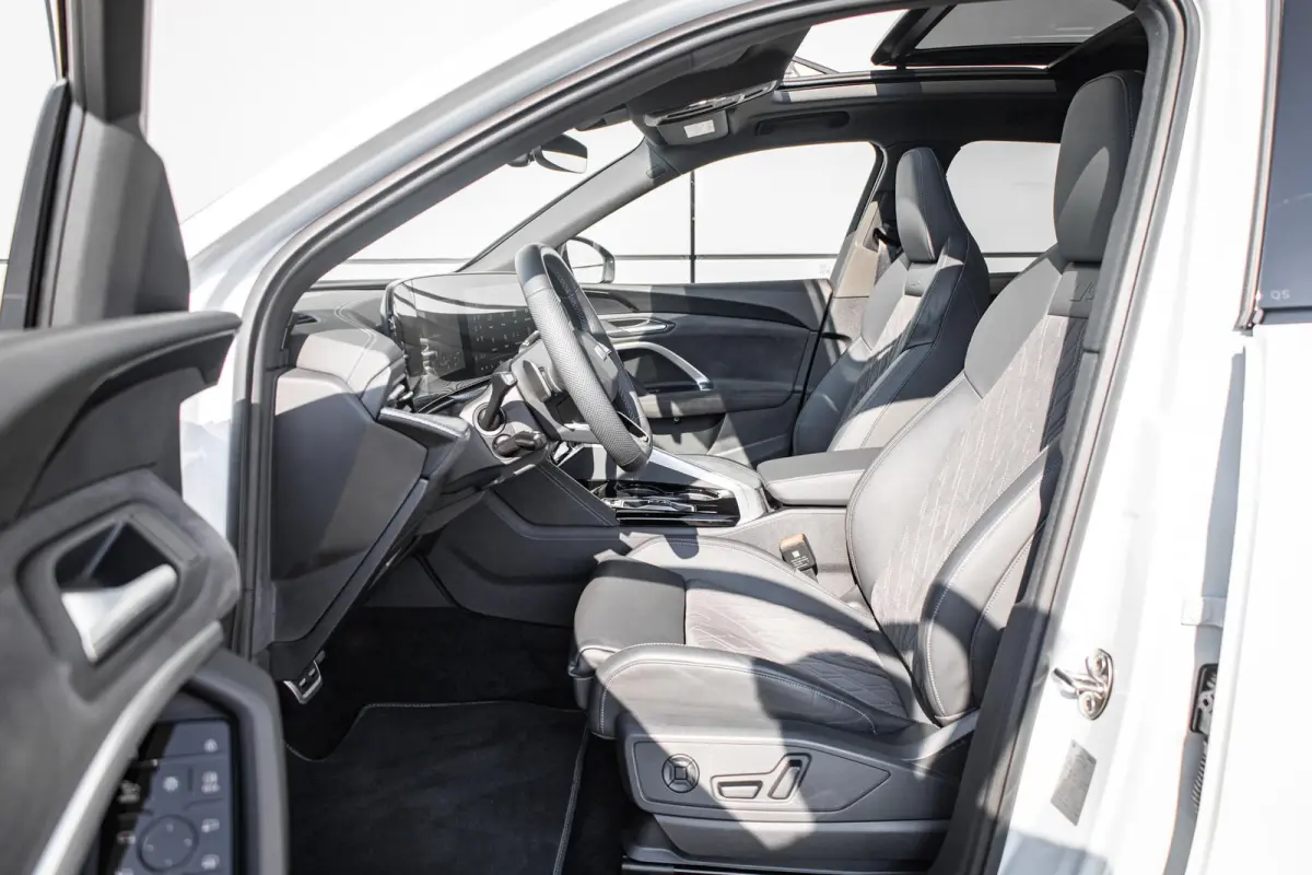 2.0 TFSI e-hybrid 299pk quattro S edition | 20" LMV | Panoramadak | Alcantara | 360 Camera | Keyless