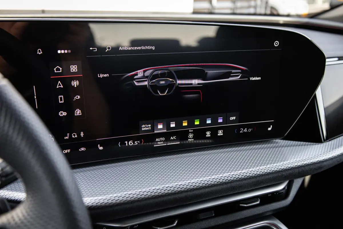 2.0 TFSI e-hybrid 299pk quattro S edition | 20" LMV | Panoramadak | Alcantara | 360 Camera | Keyless