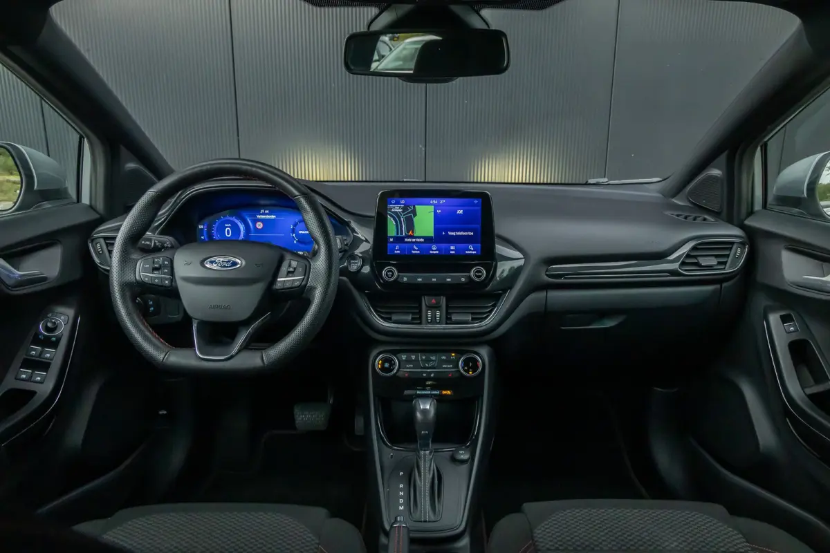 1.0 EcoBoost ST-Line | Automaat | Winter-pack | Parkeercamera | DAB | LED-verlichting | Apple carplay / andriod auto