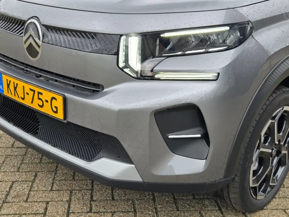 Max 1.2 Hybrid 110-PK | Cruise Control | Camera | Navigatie | Climate Control | Carplay | LMV | 3D LED | Comfortstoelen |