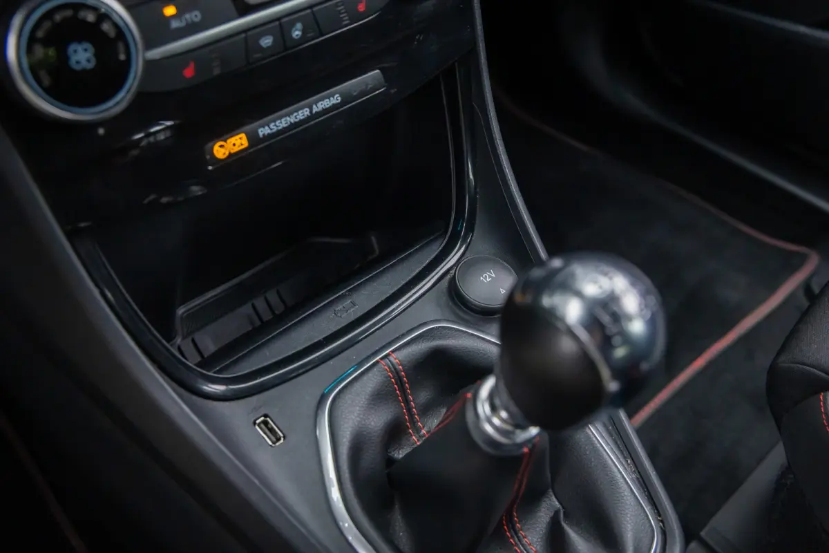 1.0 EcoBoost ST-Line | LED verlichting | Winter-pack | Apple carplay / andriod auto