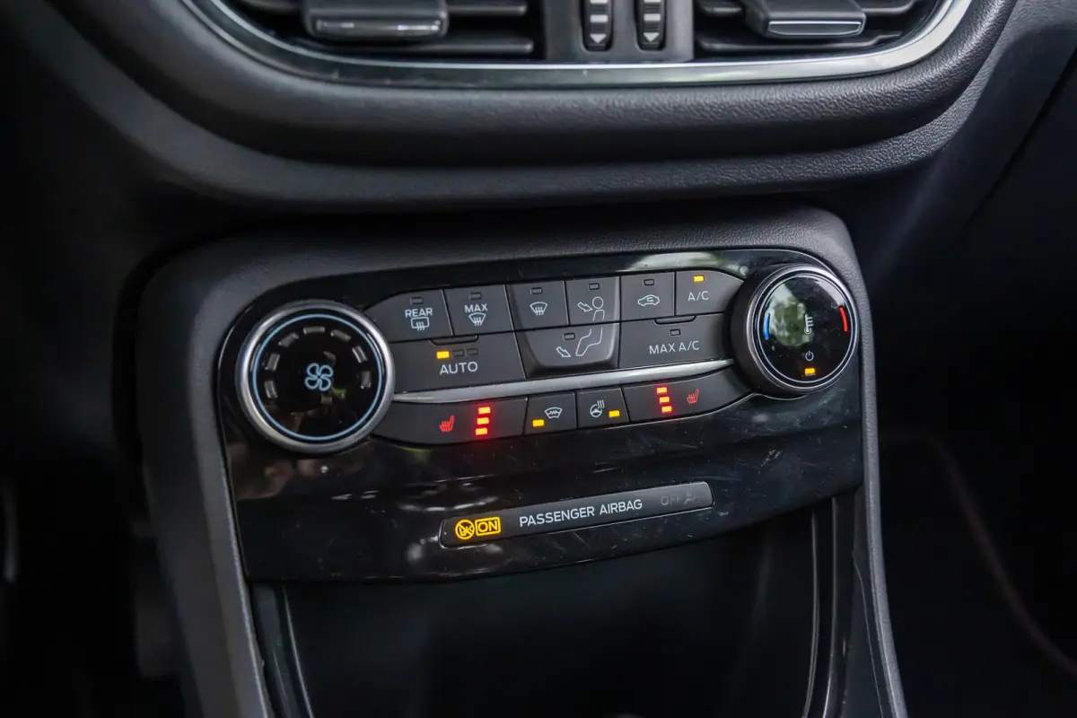 1.0 EcoBoost ST-Line | LED verlichting | Winter-pack | Apple carplay / andriod auto
