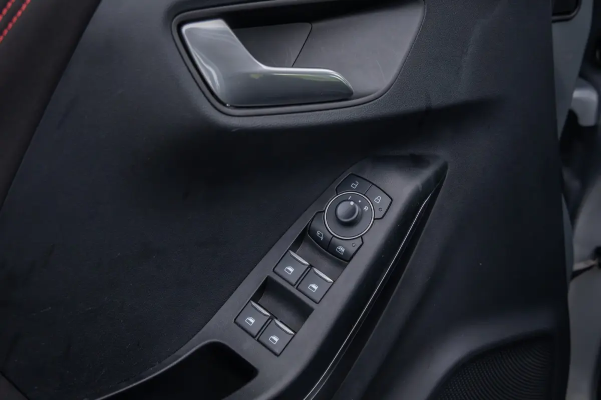 1.0 EcoBoost ST-Line | LED verlichting | Winter-pack | Apple carplay / andriod auto