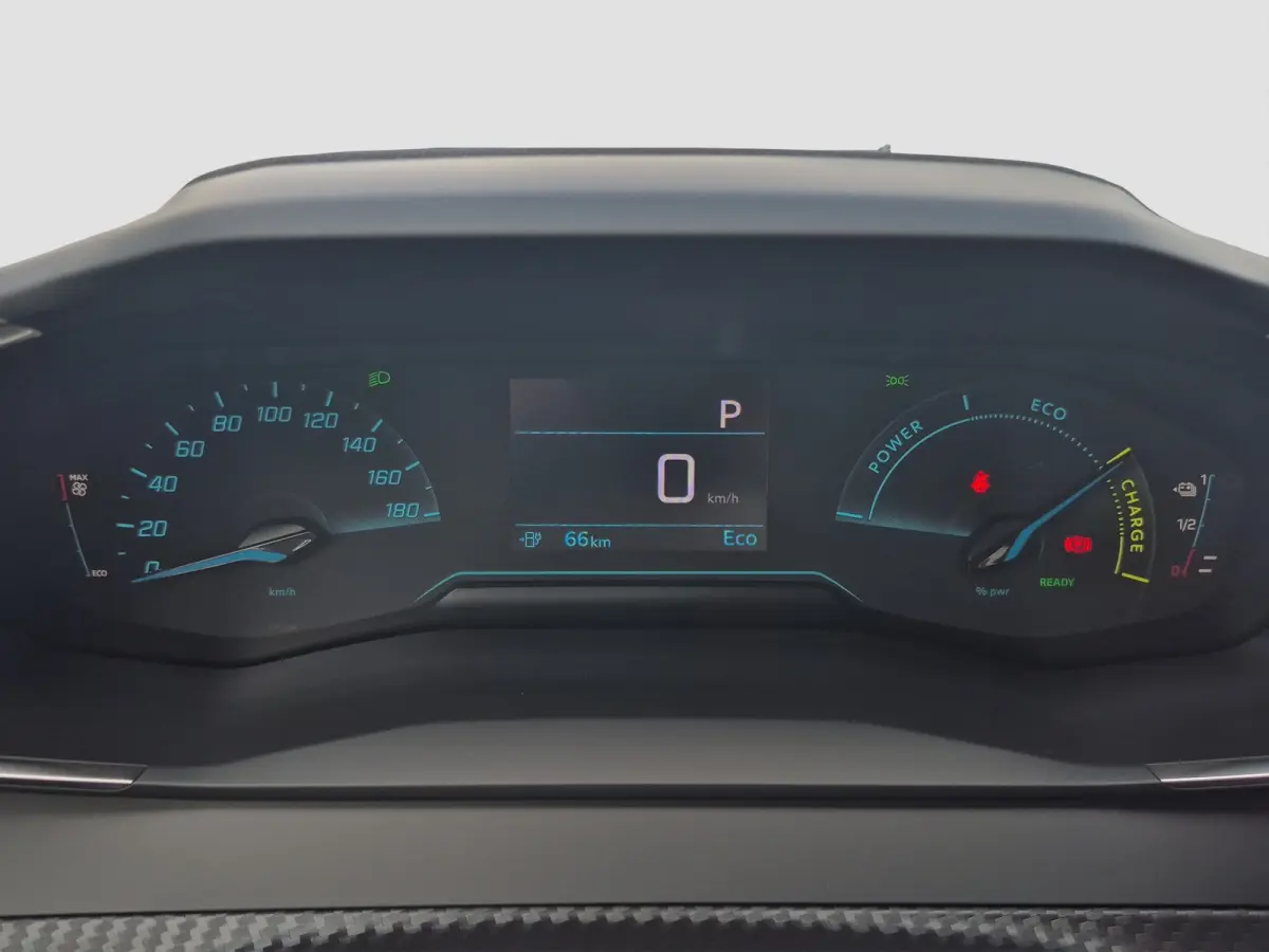 EV Business 50 kWh Tot 8 jaar garantie | Camera | Parkeersensoren | LED | Full map navigatie | Carplay/android auto |