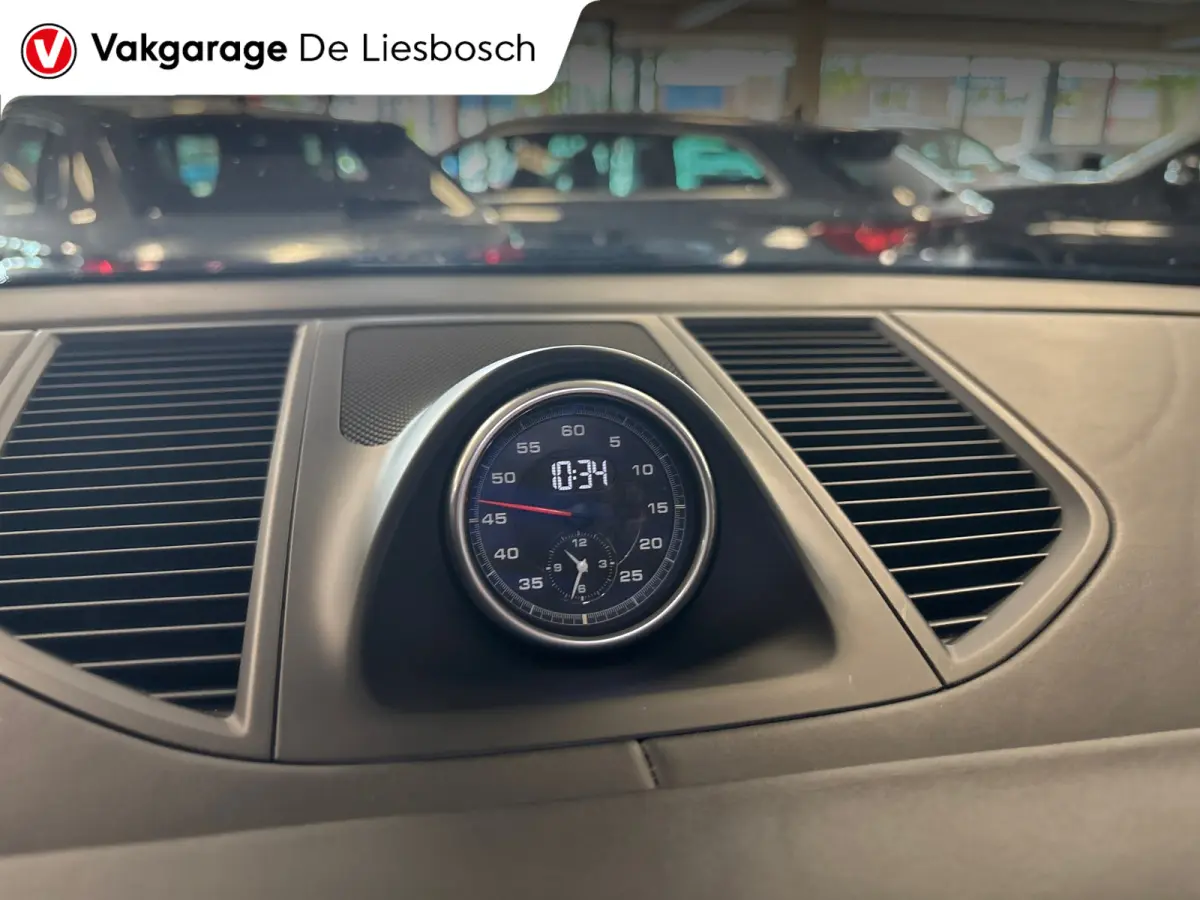 2.0/pano/leer/navi/camera/sport chrono/stoelverw/boeken