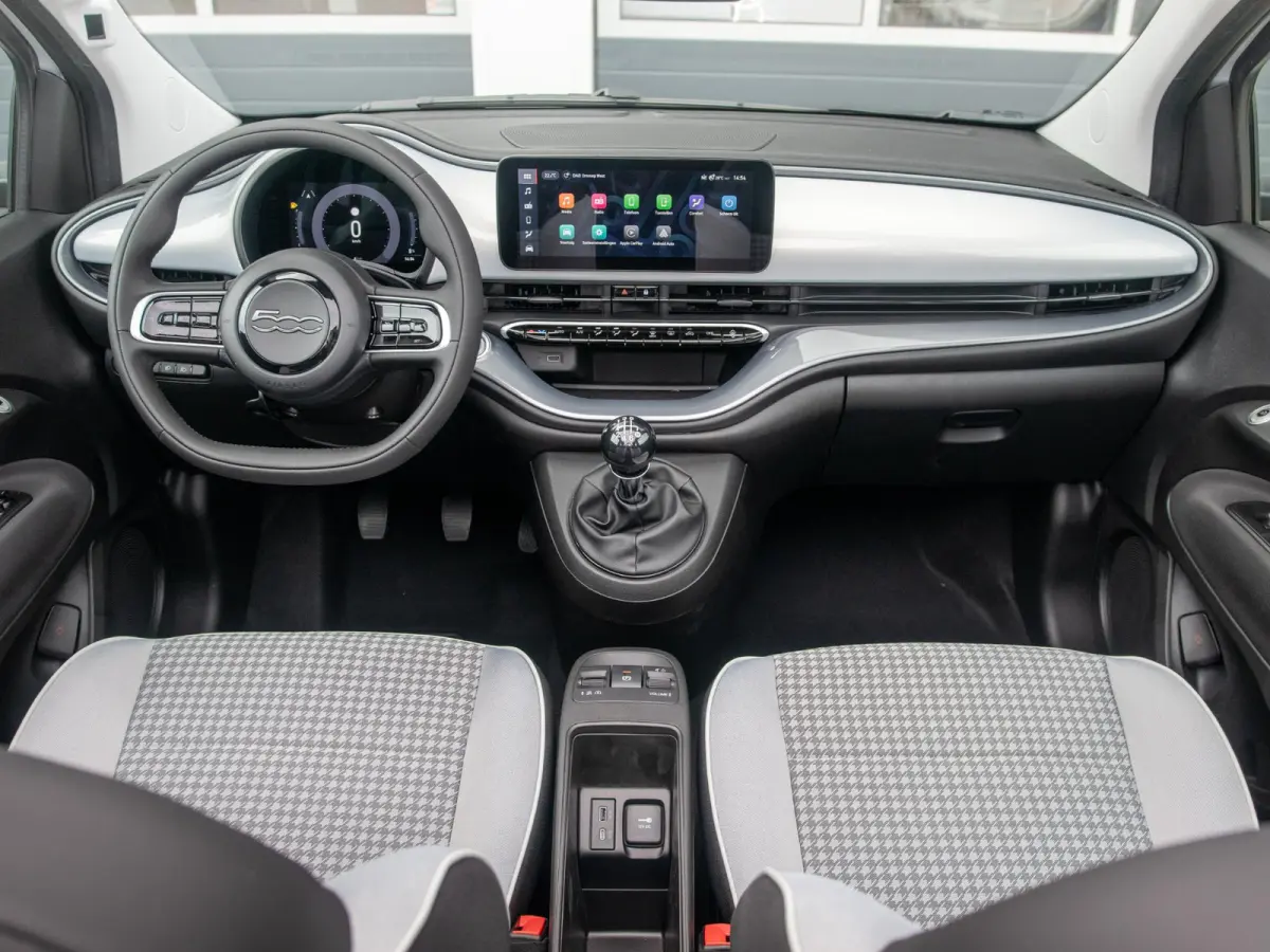 Hybrid Dolcevita Limited Edition | Cabrio | Clima | Cruise | PDC | Keyless | Apple Carplay