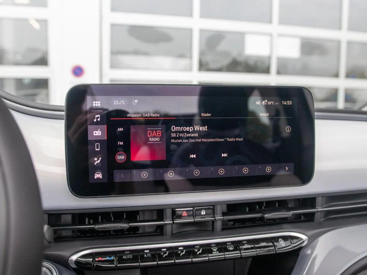 Hybrid Dolcevita Limited Edition | Cabrio | Clima | Cruise | PDC | Keyless | Apple Carplay