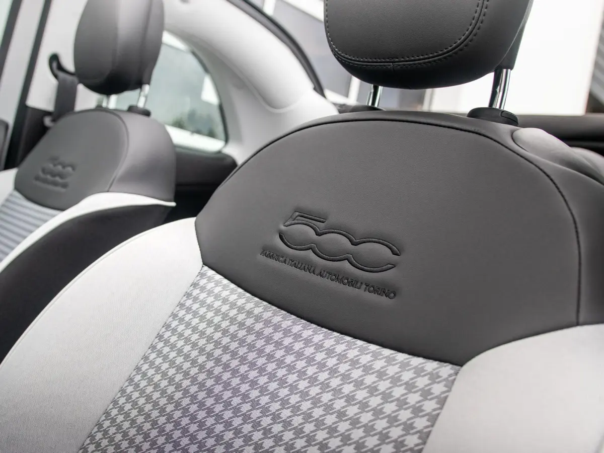 Hybrid Dolcevita Limited Edition | Cabrio | Clima | Cruise | PDC | Keyless | Apple Carplay