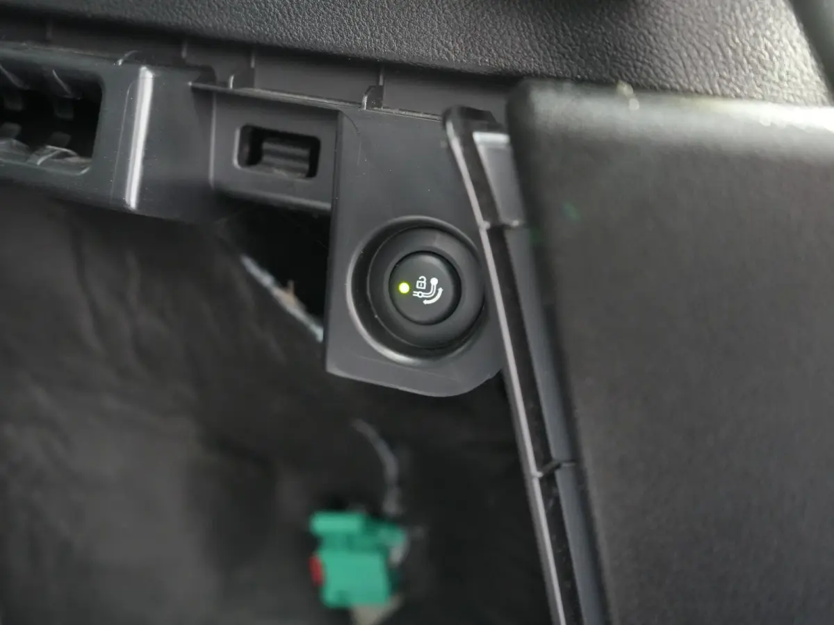 xDrive30e PHEV FACELIFT 293pk Dealer O.H | Trekhaak | Panodak | 360 Camera | Lederen Sportstoelen Verwarmd | Cruise Control | Apple Carplay | Virtual | Navigatie | DAB | 18"L.M | Plug In Hyb