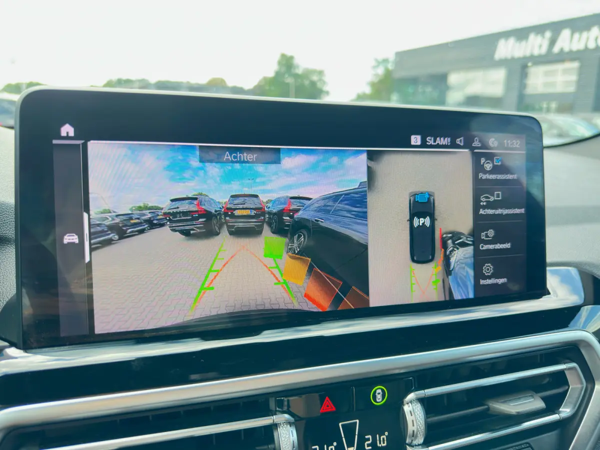 xDrive30e PHEV FACELIFT 293pk Dealer O.H | Trekhaak | Panodak | 360 Camera | Lederen Sportstoelen Verwarmd | Cruise Control | Apple Carplay | Virtual | Navigatie | DAB | 18"L.M | Plug In Hyb