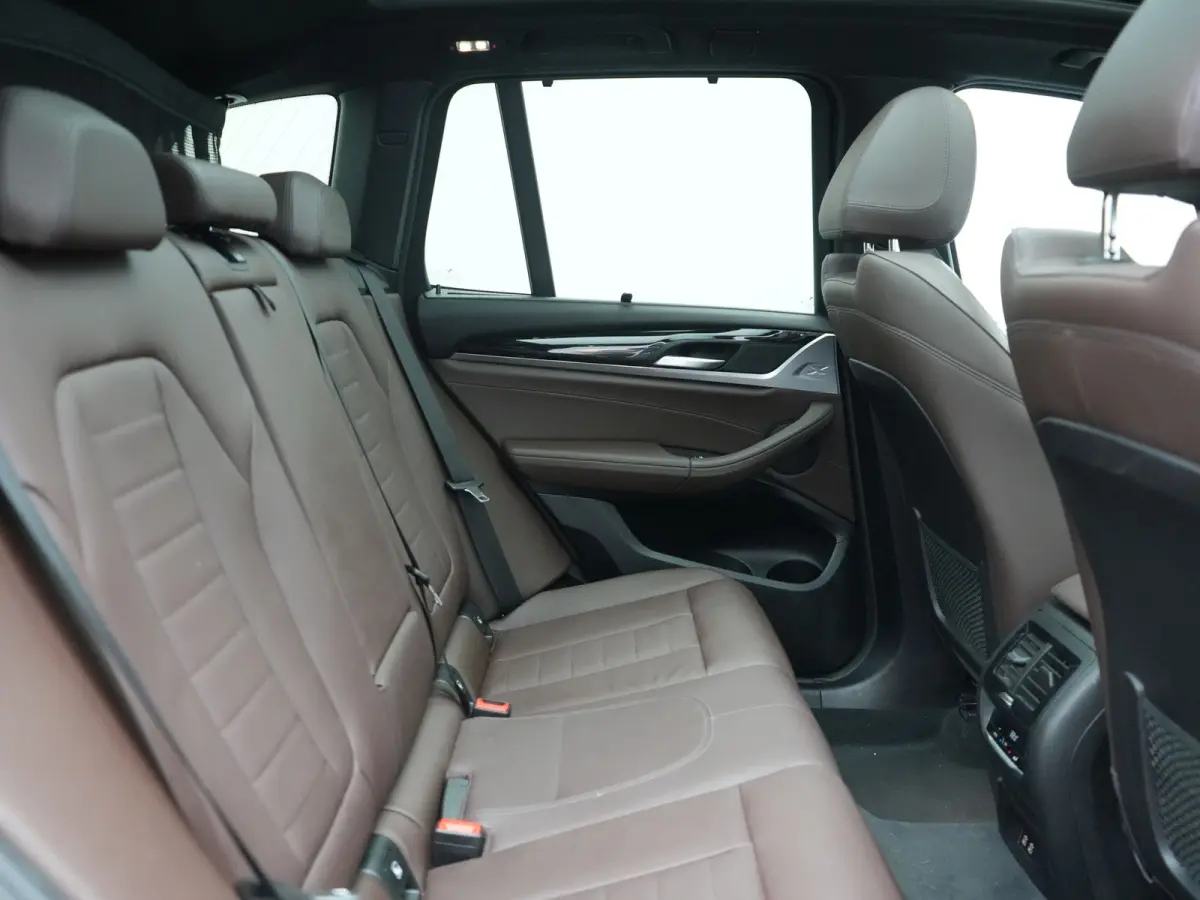 xDrive30e PHEV FACELIFT 293pk Dealer O.H | Trekhaak | Panodak | 360 Camera | Lederen Sportstoelen Verwarmd | Cruise Control | Apple Carplay | Virtual | Navigatie | DAB | 18"L.M | Plug In Hyb
