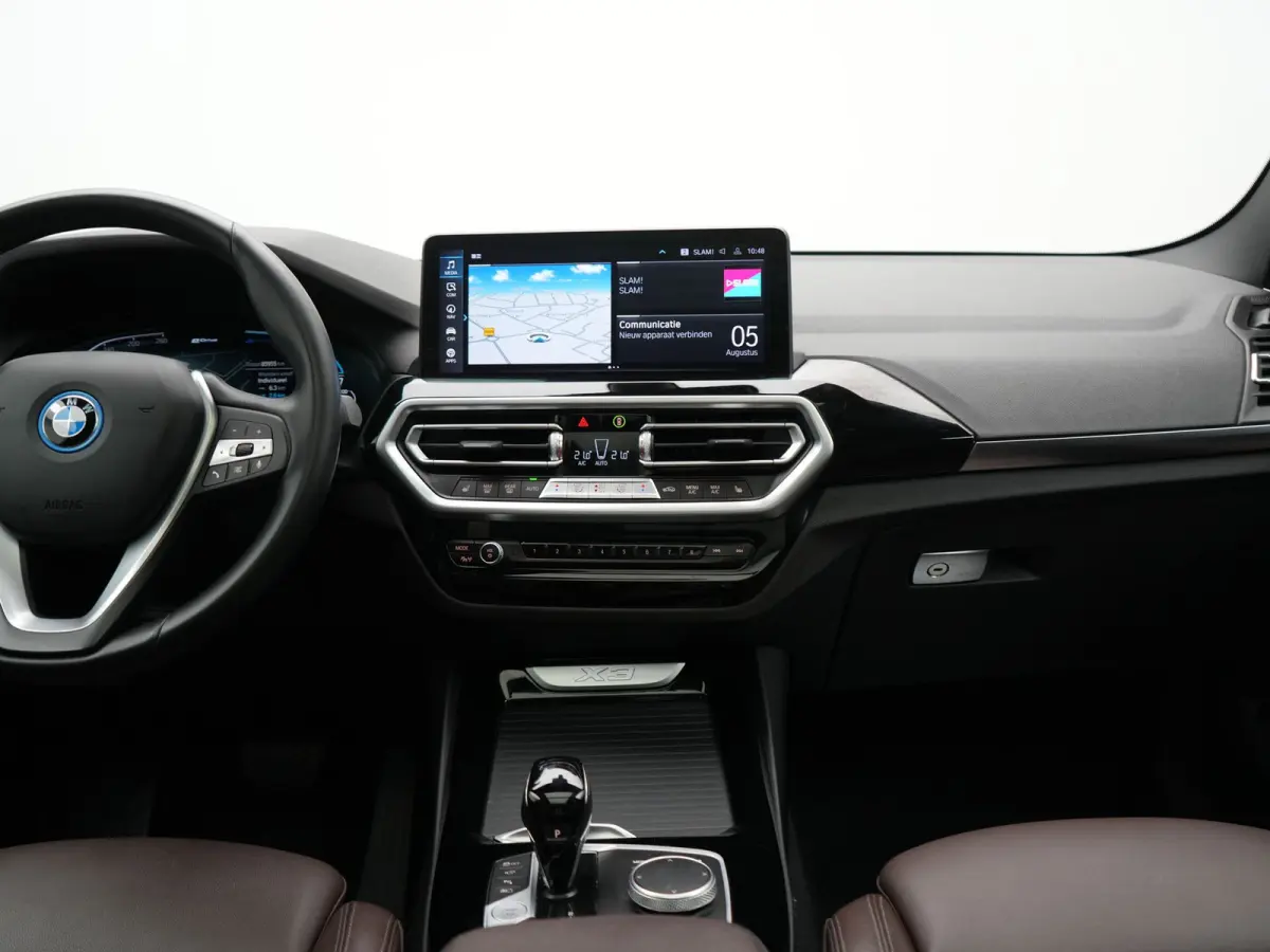 xDrive30e PHEV FACELIFT 293pk Dealer O.H | Trekhaak | Panodak | 360 Camera | Lederen Sportstoelen Verwarmd | Cruise Control | Apple Carplay | Virtual | Navigatie | DAB | 18"L.M | Plug In Hyb