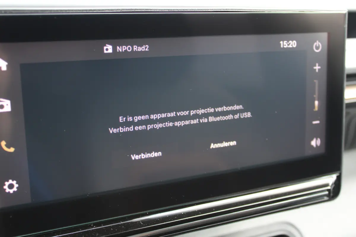 Plus 113pk Extended Range 54 kWh Camera | Climate Control | Cruise Control | Apple Carplay/Android Auto