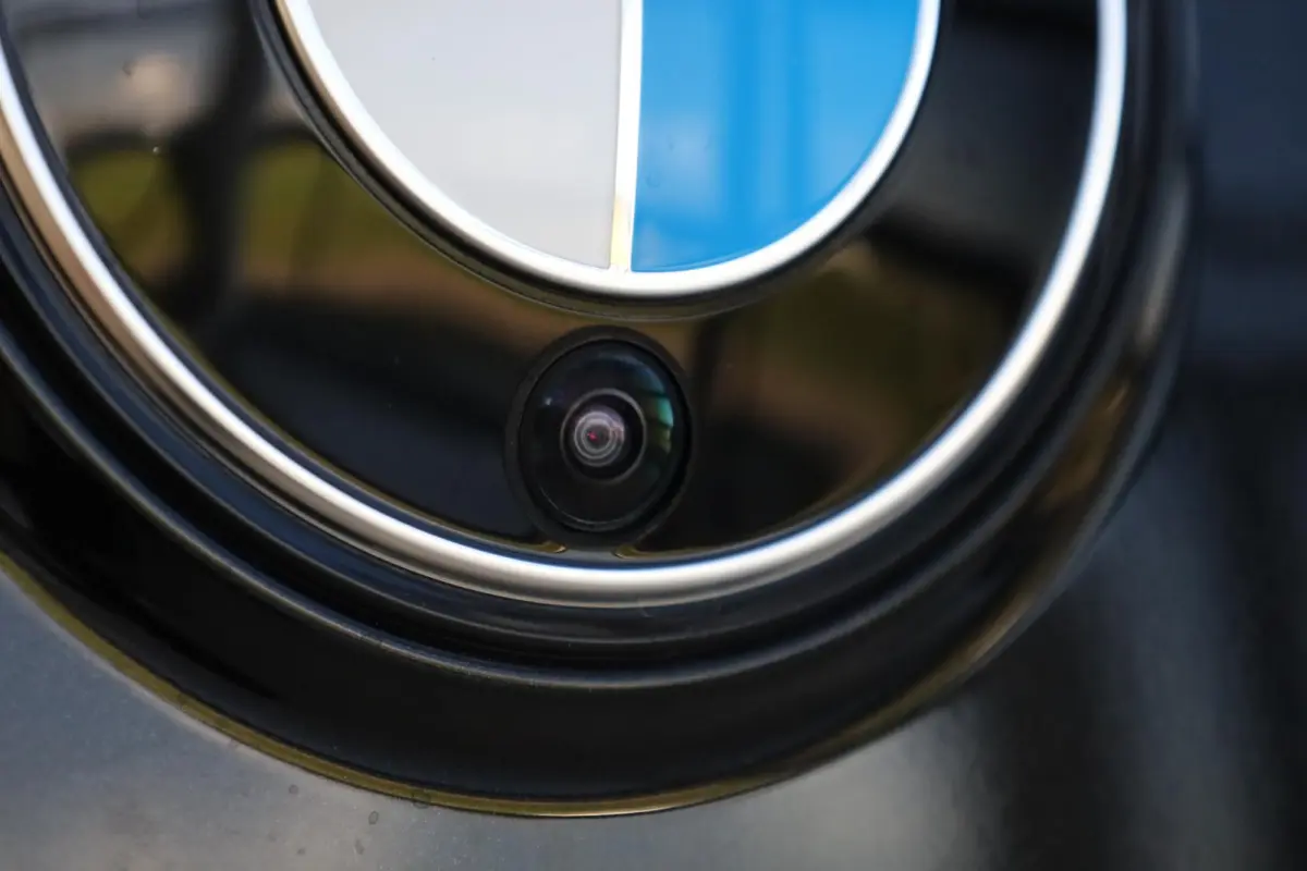 xDrive45 | Elektrische Trekhaak | Stoelventilatie voorin | Driving Assistant (plus) | Head-up Display | Harman Kardon |