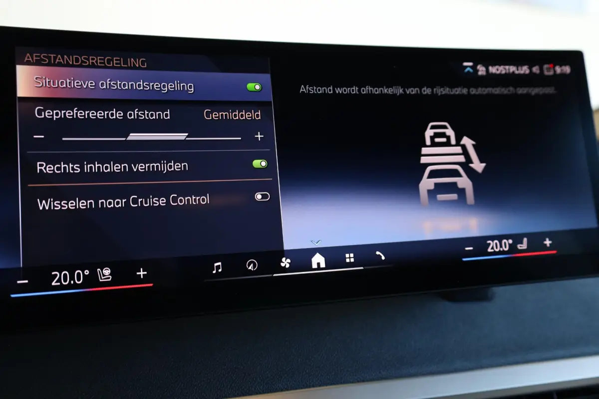 xDrive45 | Elektrische Trekhaak | Stoelventilatie voorin | Driving Assistant (plus) | Head-up Display | Harman Kardon |