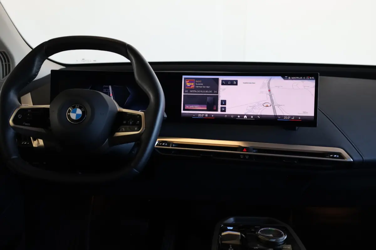 xDrive45 | Elektrische Trekhaak | Stoelventilatie voorin | Driving Assistant (plus) | Head-up Display | Harman Kardon |