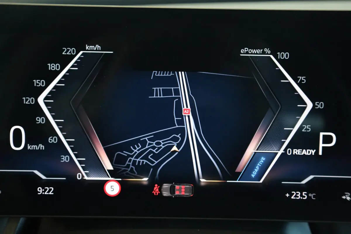 xDrive45 | Elektrische Trekhaak | Stoelventilatie voorin | Driving Assistant (plus) | Head-up Display | Harman Kardon |