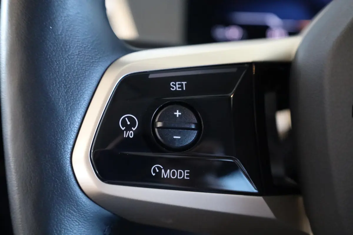 xDrive45 | Elektrische Trekhaak | Stoelventilatie voorin | Driving Assistant (plus) | Head-up Display | Harman Kardon |