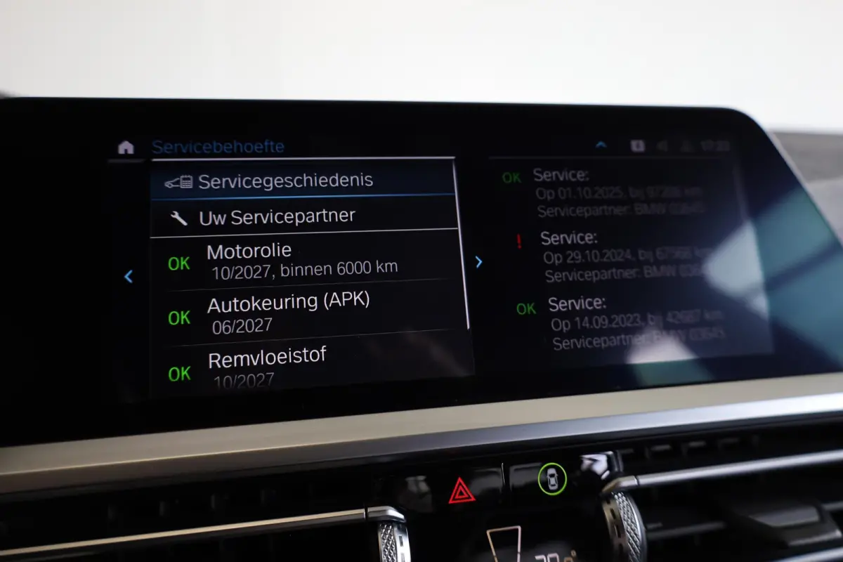330e | M Sportpakket | Adaptieve Cruise Control | Head-Up | Comfort Access