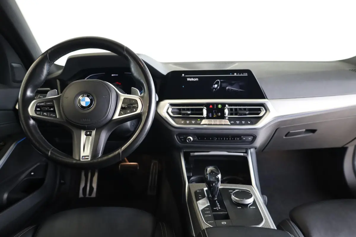 330e | M Sportpakket | Adaptieve Cruise Control | Head-Up | Comfort Access