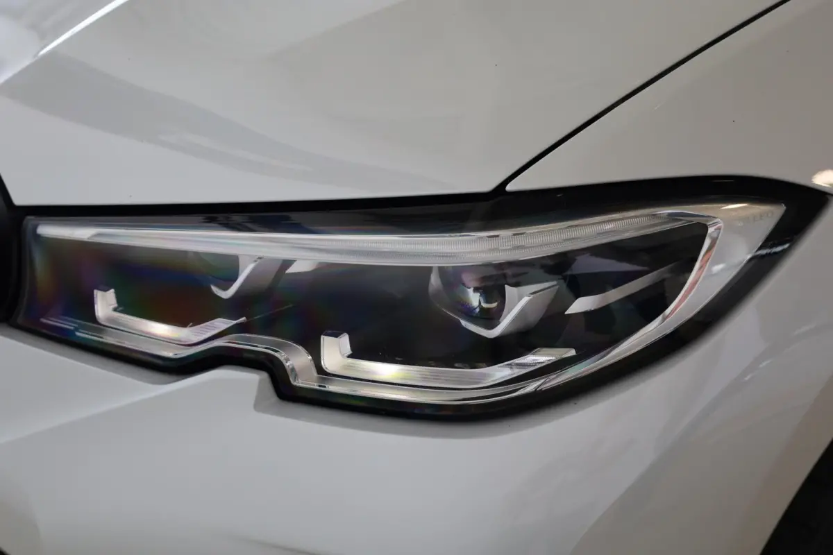 330e | M Sportpakket | Adaptieve Cruise Control | Head-Up | Comfort Access