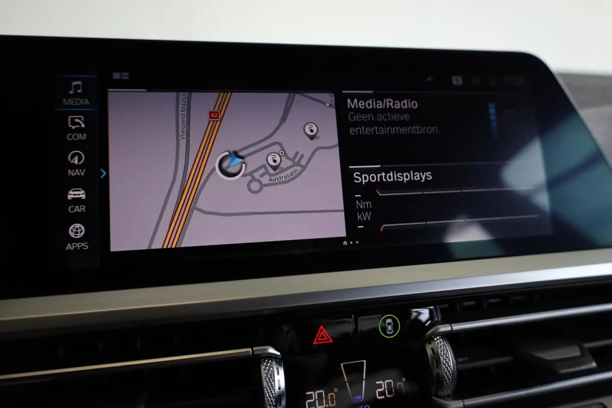330e | M Sportpakket | Adaptieve Cruise Control | Head-Up | Comfort Access