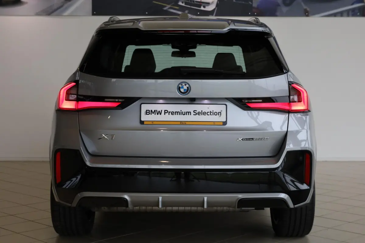 xDrive25e | M Sport Pro | Adaptieve LED | Stoelverwarming